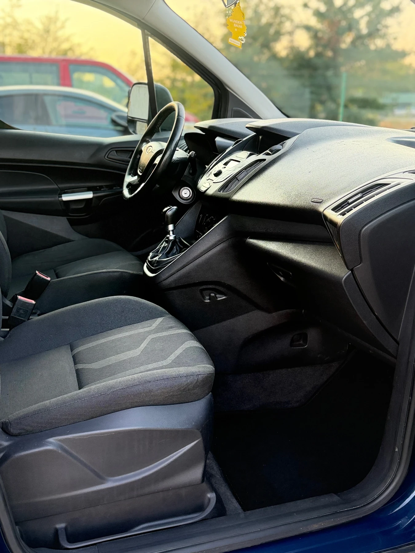 Ford Connect 1.6 TDCI * 116 к.с , снимка 9 - Автомобили и джипове - 55599442