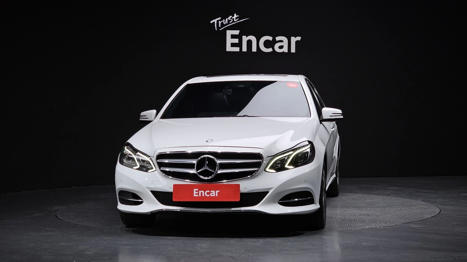 Mercedes-Benz E 220 Avantgarde * ПОДГРЕВИ * ЛЮК * КАМЕРА, снимка 2 - Автомобили и джипове - 55844425