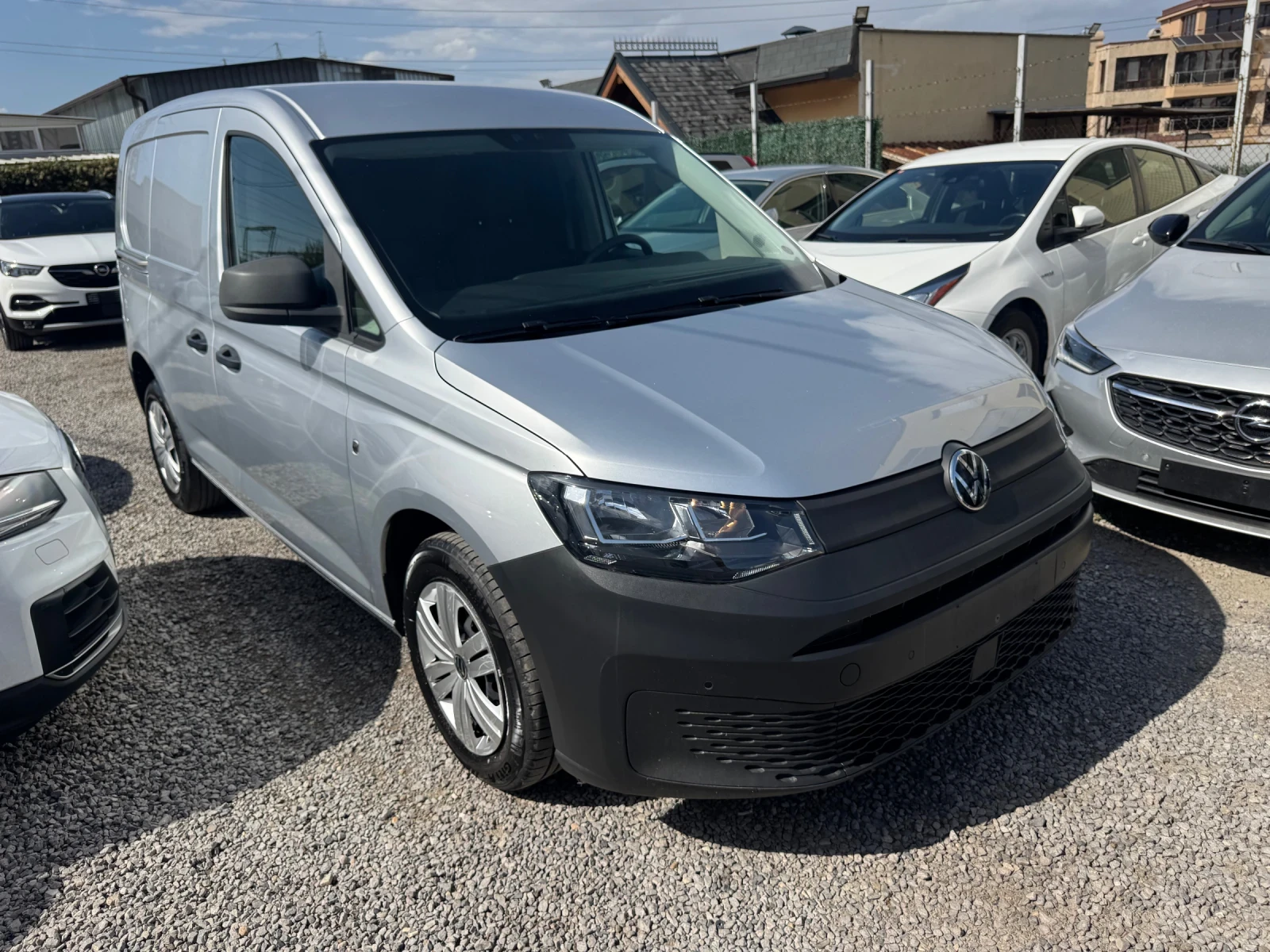VW Caddy 2.0TDI 102hp* 2022г* NAVI* DISTRO* KLIMA* ДДС, снимка 14 - Автомобили и джипове - 55878755
