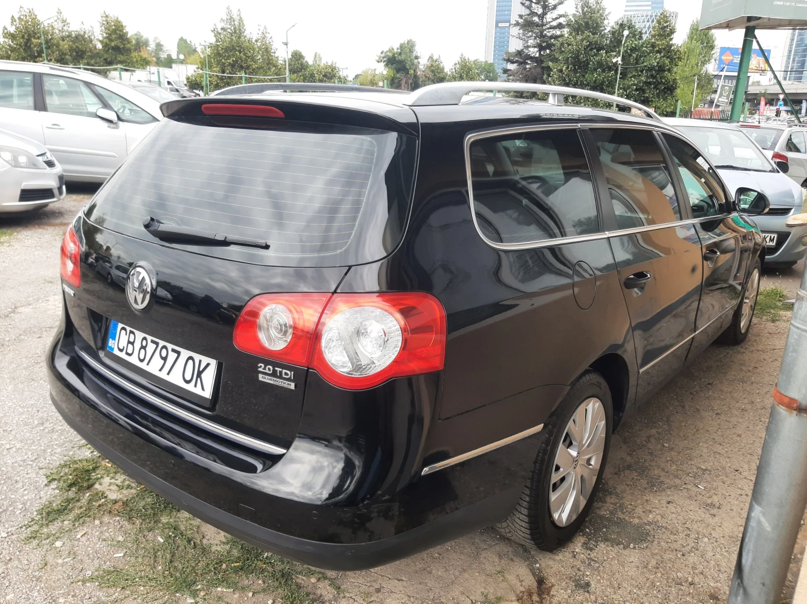 VW Passat * TDI-HIGH LINE-АВТОМАТИК-КОЖА+ ПОДГРЕВ * ОБСЛУЖЕН, снимка 4 - Автомобили и джипове - 55920057