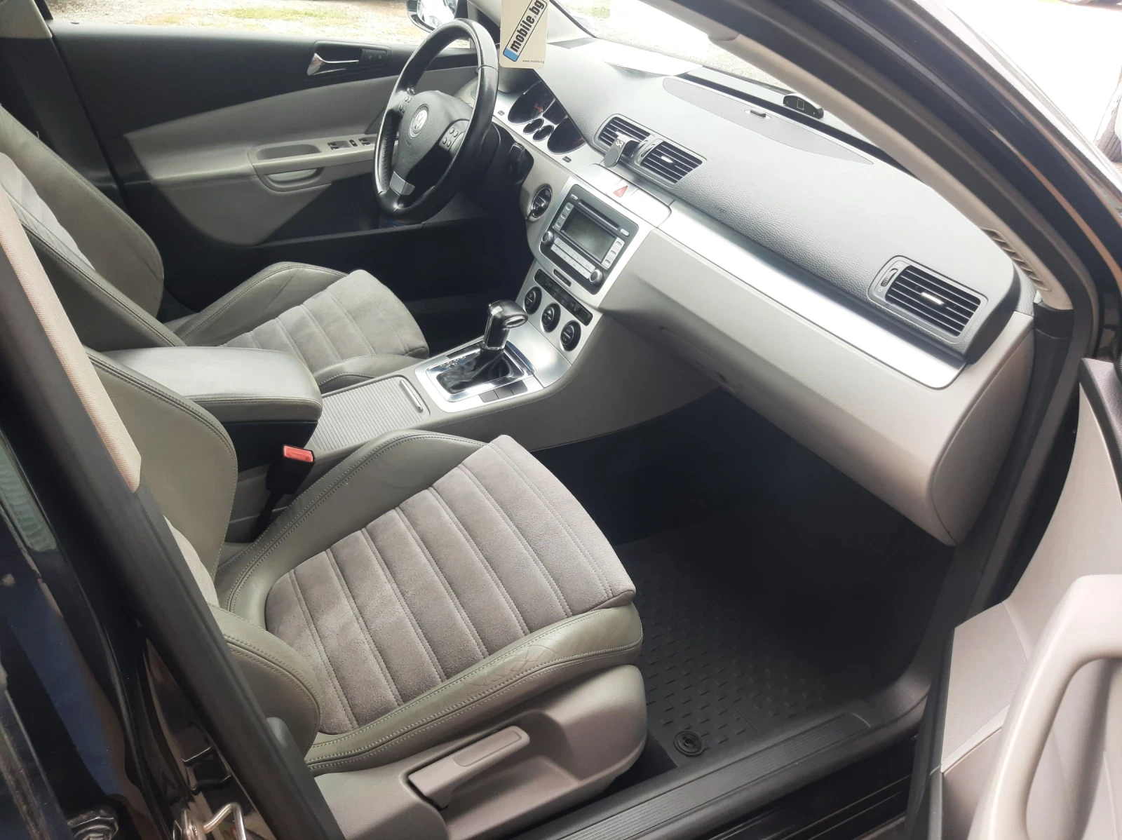 VW Passat * TDI-HIGH LINE-АВТОМАТИК-КОЖА+ ПОДГРЕВ * ОБСЛУЖЕН, снимка 12 - Автомобили и джипове - 55920057