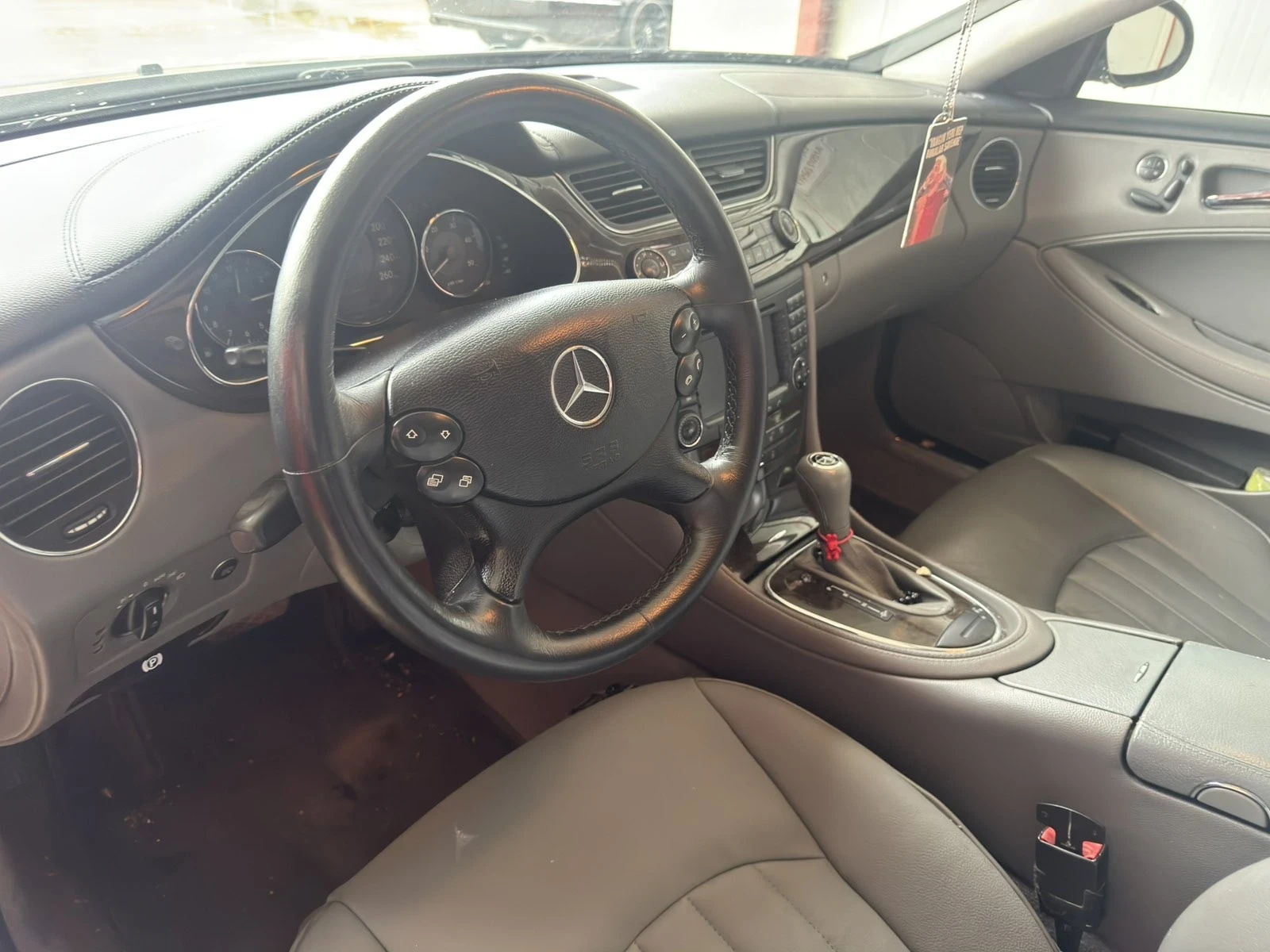 Mercedes-Benz CLS 320, снимка 4 - Автомобили и джипове - 56119840