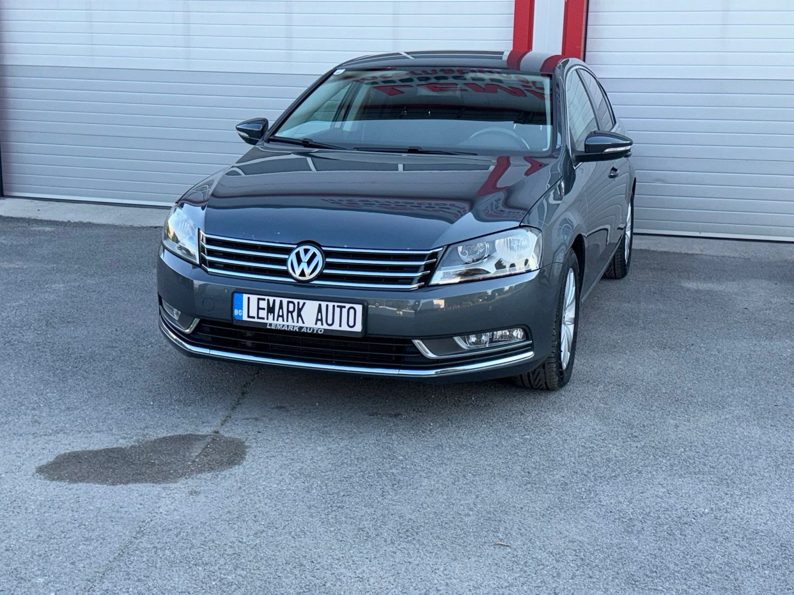 VW Passat 1.6TDI KLIMATRONIK 6-SPEED EVRO 5A ЛИЗИНГ, снимка 2 - Автомобили и джипове - 56244759