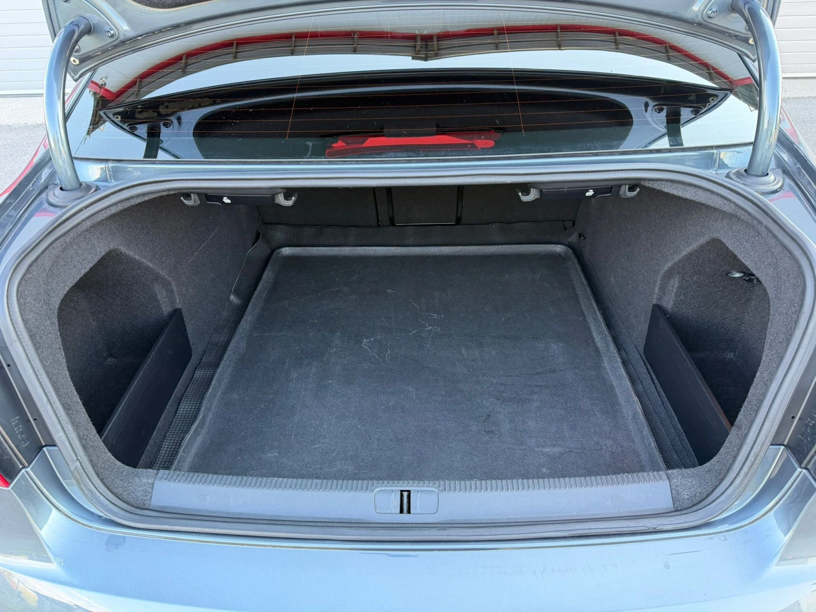 VW Passat 1.6TDI KLIMATRONIK 6-SPEED EVRO 5A ЛИЗИНГ, снимка 11 - Автомобили и джипове - 56244759