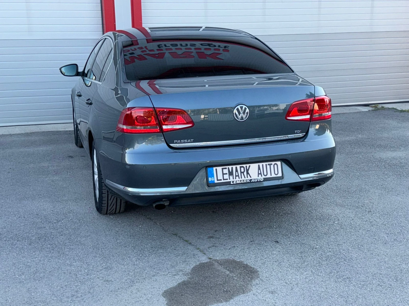 VW Passat 1.6TDI KLIMATRONIK 6-SPEED EVRO 5A ЛИЗИНГ, снимка 9 - Автомобили и джипове - 56244759