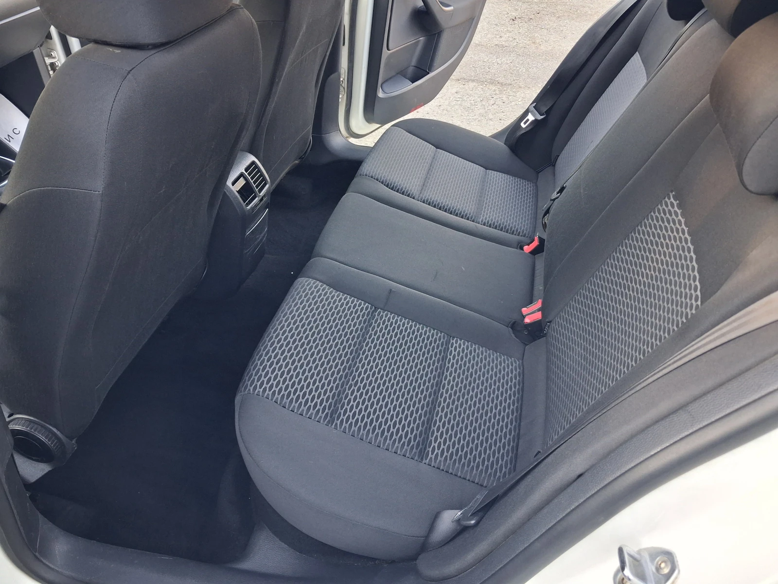VW Golf 1.6* TDI* * 2013���.* ����������� | Mobile.bg � ����������� 12