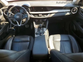 Alfa Romeo Stelvio SPORT AWD* ПОДГРЕВ* AMBIENT* KEYLESS* КАМЕРА* ШИБЕ, снимка 8