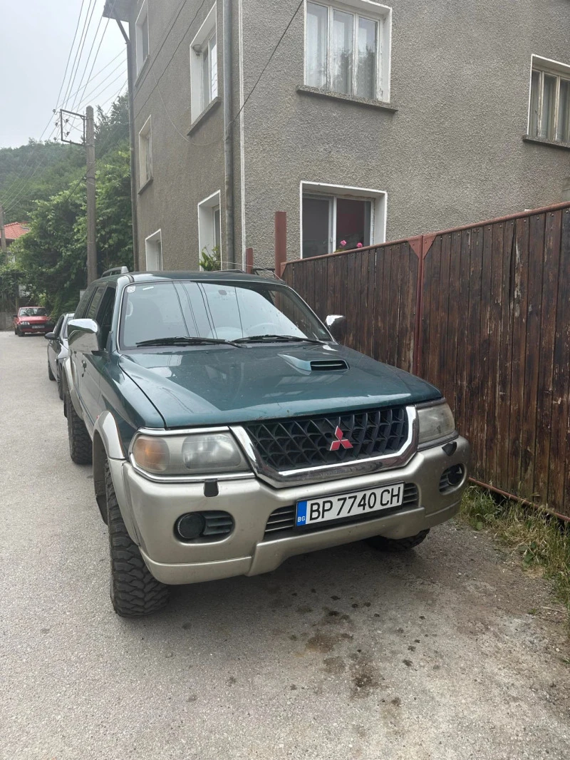 Mitsubishi Pajero, снимка 1 - Автомобили и джипове - 48245026