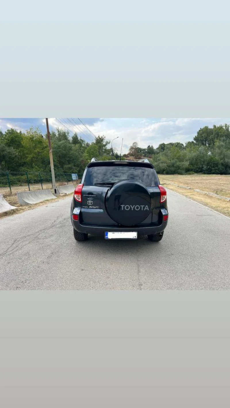 Toyota Rav4 2.2DCat, снимка 6 - Автомобили и джипове - 47995621