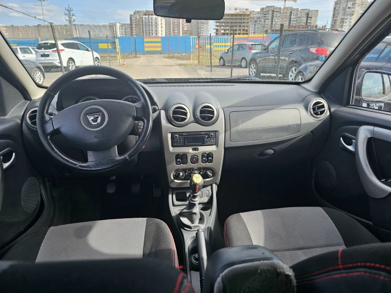 Dacia Duster 1.5tdi, снимка 10 - Автомобили и джипове - 49494705