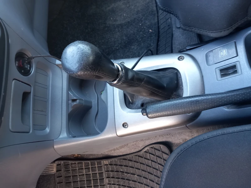 Toyota Rav4 2, снимка 4 - Автомобили и джипове - 51676420