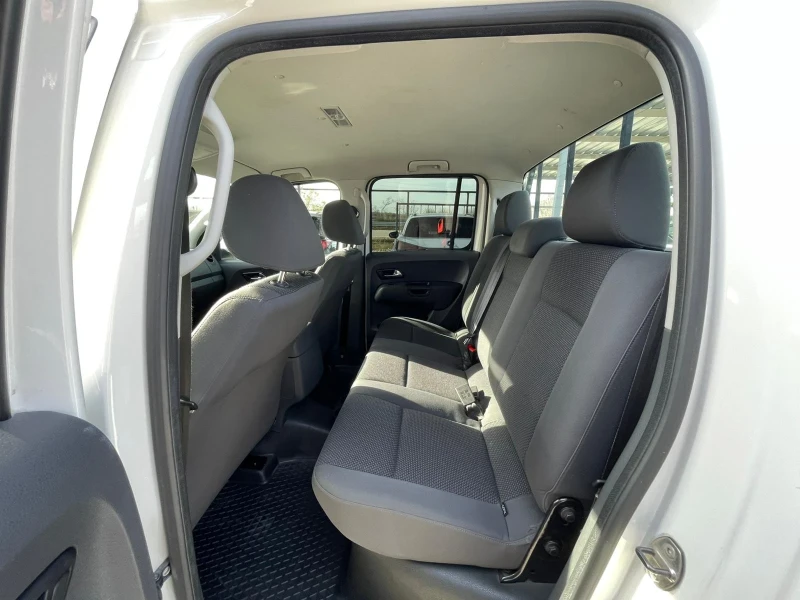 VW Amarok 2.0TDI/4x4/Специално оборудване , снимка 13 - Автомобили и джипове - 52627633