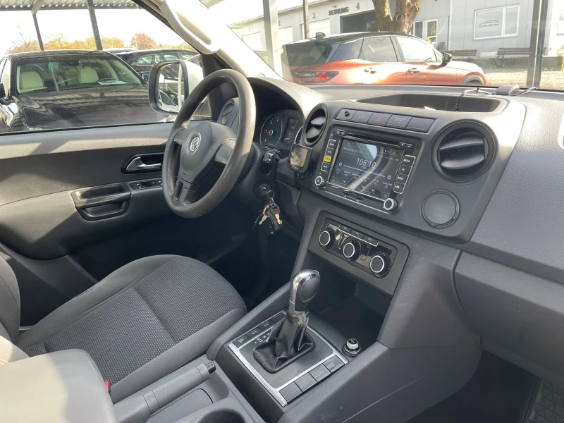 VW Amarok 2.0TDI/4x4/Специално оборудване , снимка 10 - Автомобили и джипове - 52627633