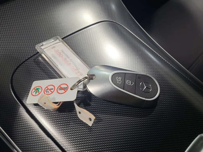 Mercedes-Benz GLC * 300 * CARFAX * ЦЕНА ДО БГ, снимка 11 - Автомобили и джипове - 53508968