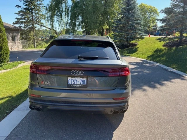 Audi SQ8 CARFAX, снимка 3 - Автомобили и джипове - 54999584