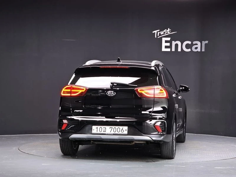 Kia Niro G4LE, снимка 3 - Автомобили и джипове - 56705177