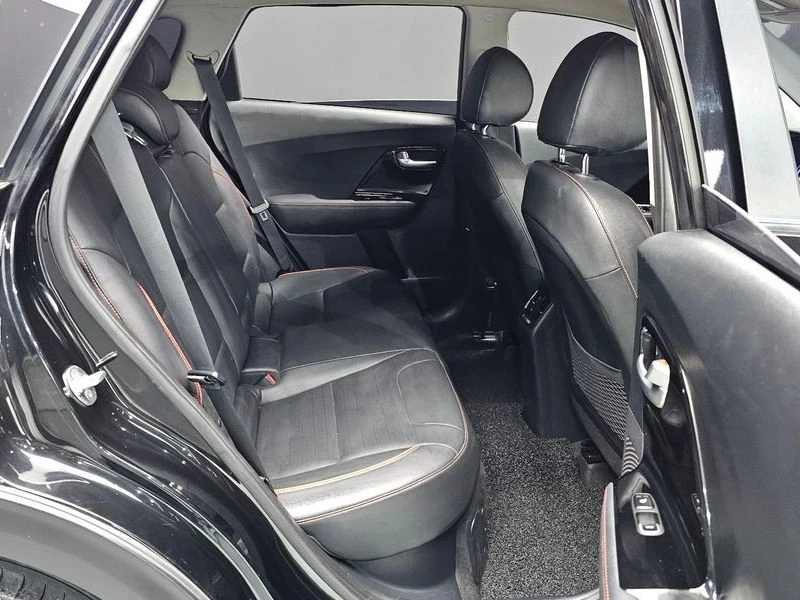 Kia Niro G4LE, снимка 10 - Автомобили и джипове - 56705177