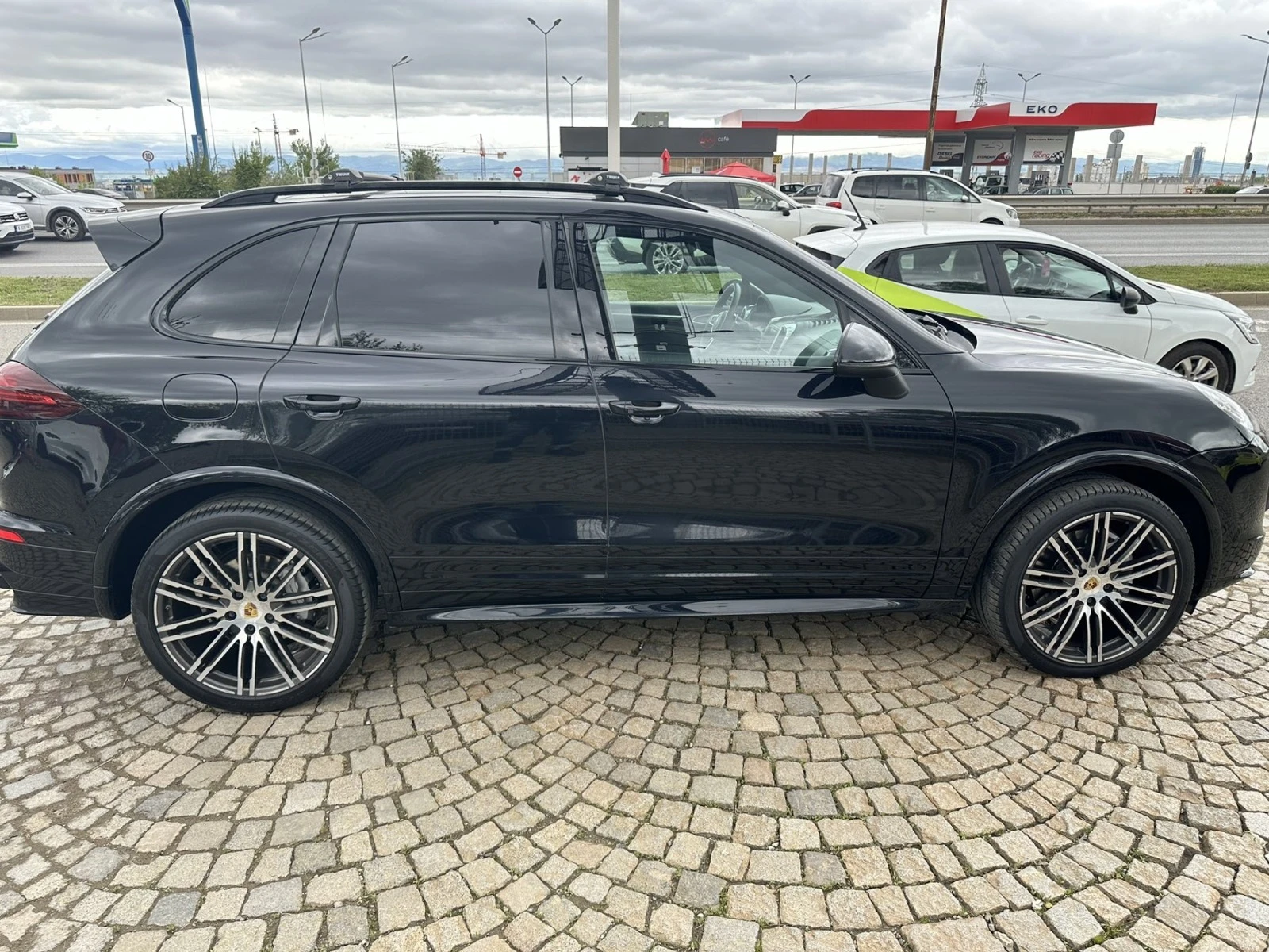 Porsche Cayenne S4.2D/385ps/DISTRONIC/PANO/TV - изображение 4