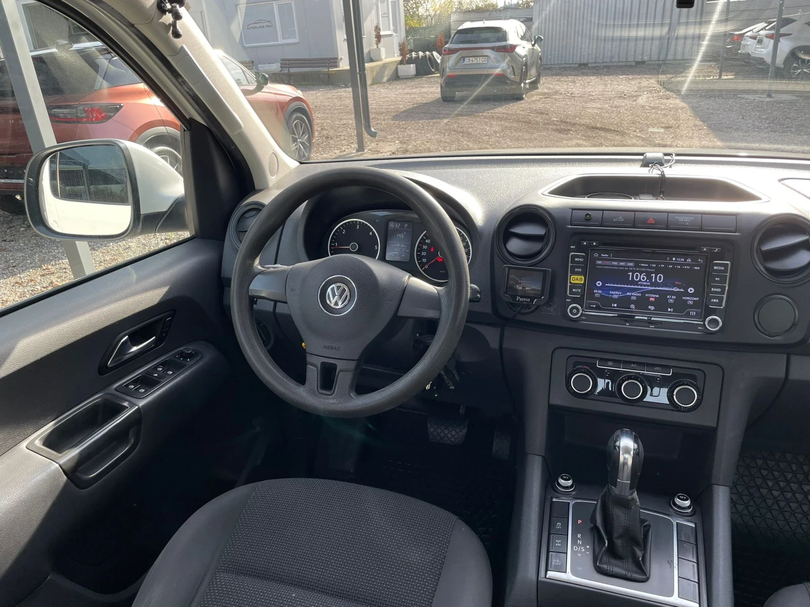 VW Amarok 2.0TDI/4x4/Специално оборудване  - изображение 9