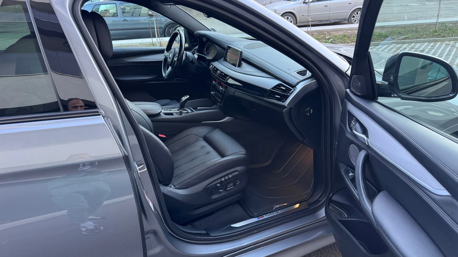 BMW X6 M50d XDrive, снимка 8 - Автомобили и джипове - 53668093