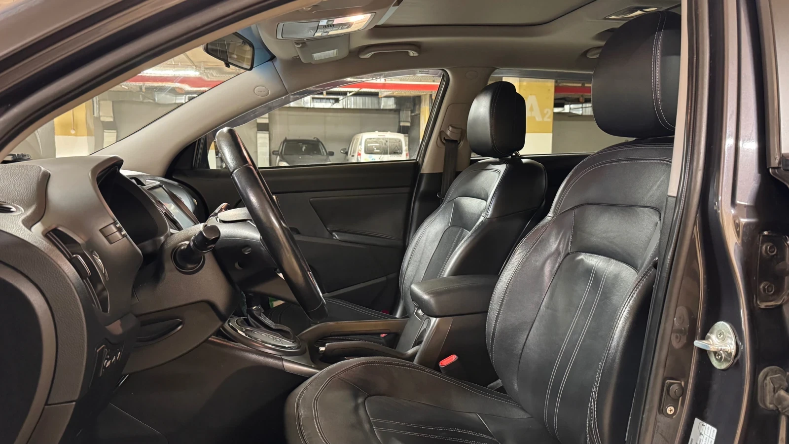 Kia Sportage 2 4х4 NAVI АВТОМАТИК , снимка 13 - Автомобили и джипове - 53796474