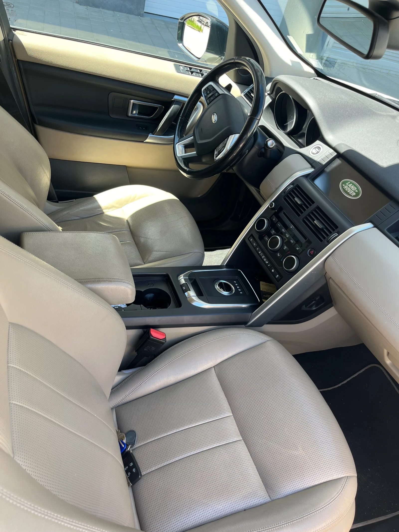 Land Rover Discovery Sport, снимка 4 - Автомобили и джипове - 54554151