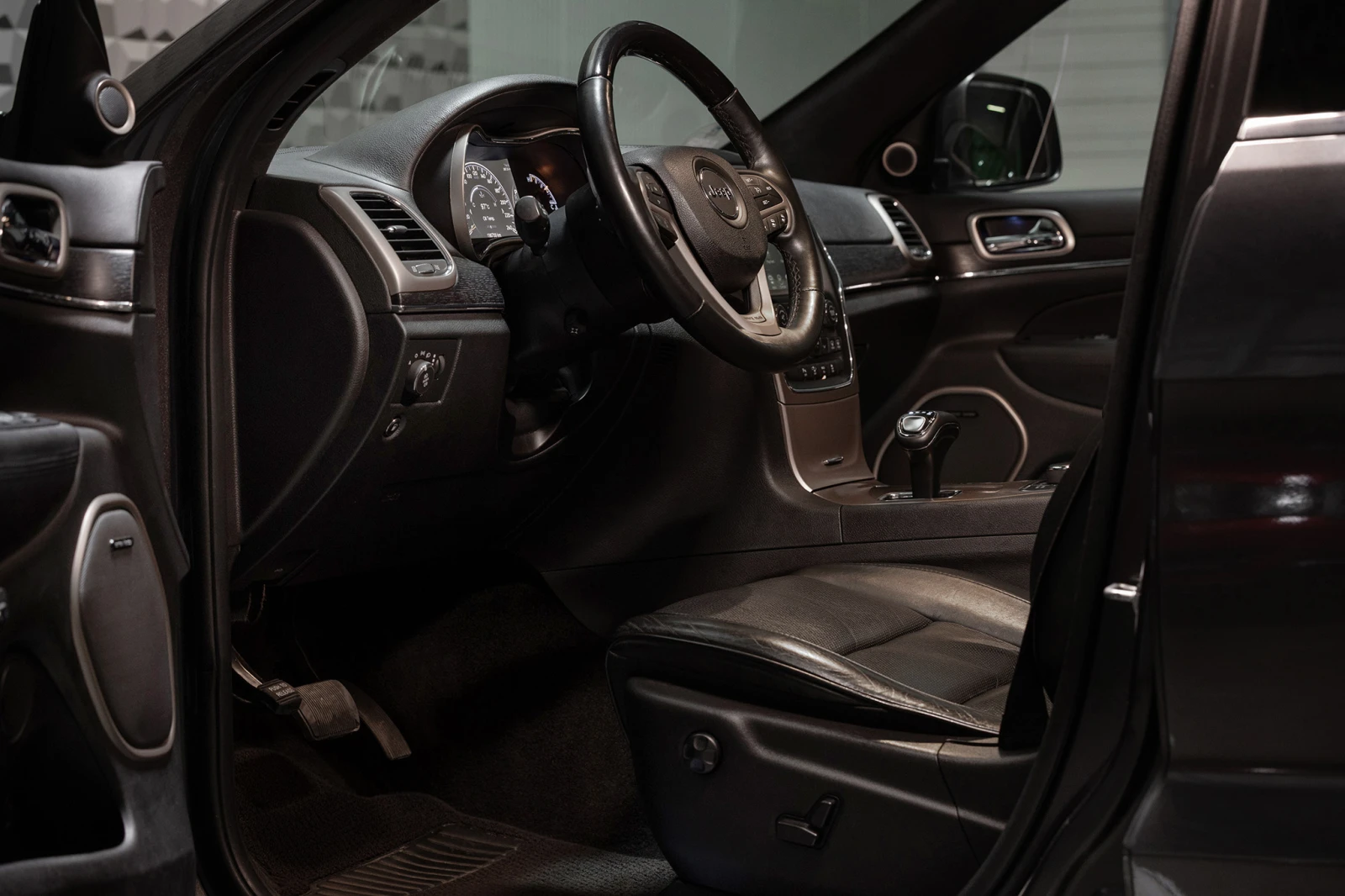 Jeep Grand cherokee 3.0 V6* Summit* Harman Kardon* Панорама* Подгрев, снимка 7 - Автомобили и джипове - 54601296