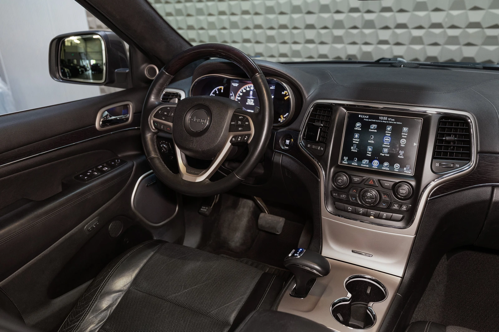 Jeep Grand cherokee 3.0 V6* Summit* Harman Kardon* Панорама* Подгрев, снимка 11 - Автомобили и джипове - 54601296