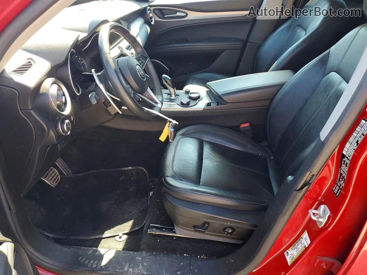 Alfa Romeo Stelvio SPORT AWD* ПОДГРЕВ* AMBIENT* KEYLESS* КАМЕРА* ШИБЕ, снимка 7 - Автомобили и джипове - 55126136