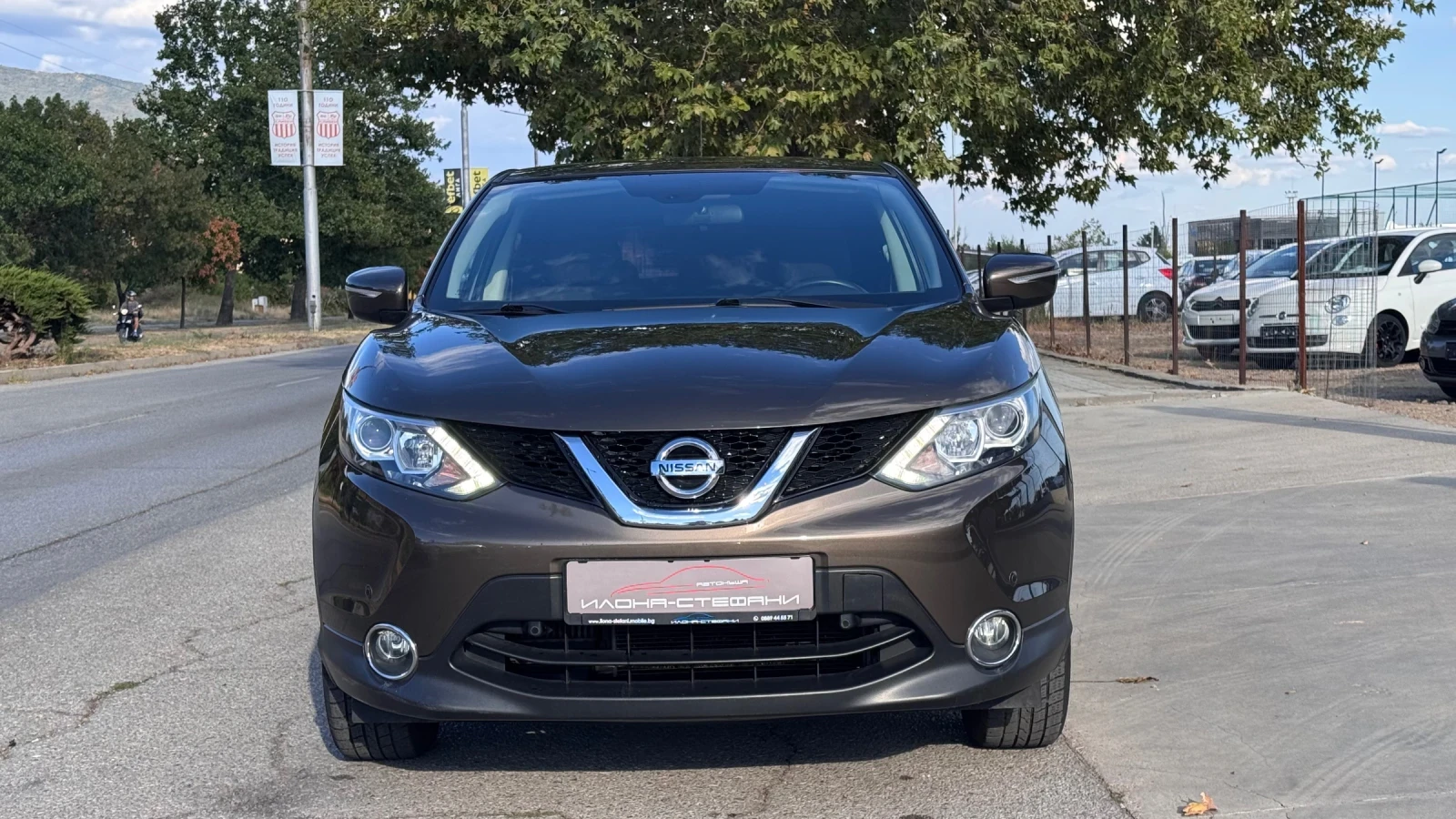 Nissan Qashqai 1.2DIG-T 115кс 6ск* ПЕРФЕКТЕН* , снимка 8 - Автомобили и джипове - 55985201