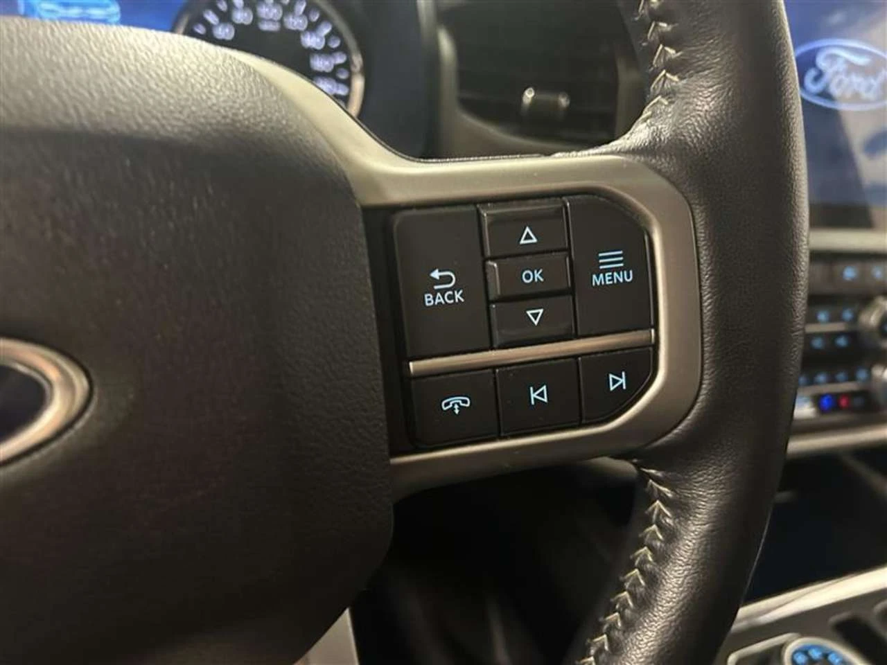 Ford Expedition XLT | 3.5L Ecoboost V6 Engine | Active Grille Shut | Mobile.bg � ����������� 13