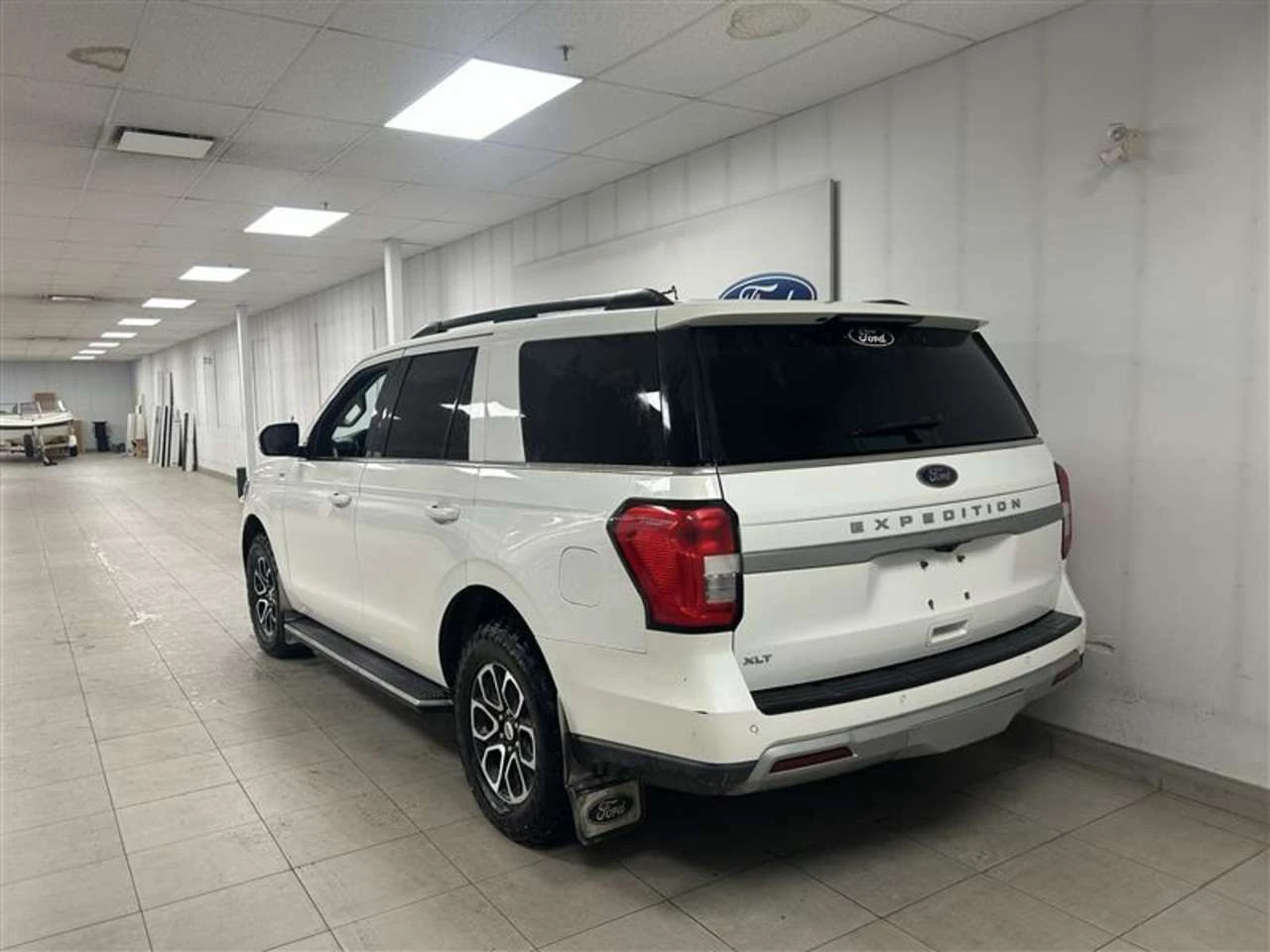 Ford Expedition XLT | 3.5L Ecoboost V6 Engine | Active Grille Shut | Mobile.bg � ����������� 4