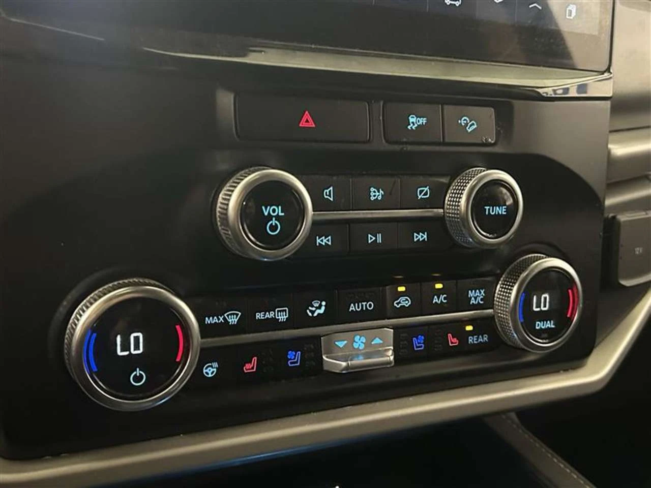 Ford Expedition XLT | 3.5L Ecoboost V6 Engine | Active Grille Shut | Mobile.bg � ����������� 16