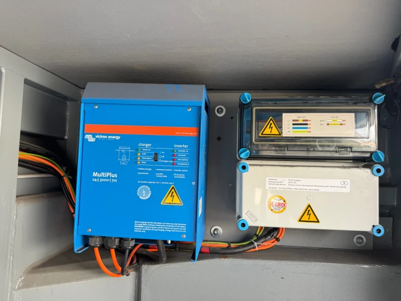 Mercedes-Benz Tourismo O 350 RHD 16RHD M2 ТОП ЕВРО 6, снимка 11 - Бусове и автобуси - 52147092