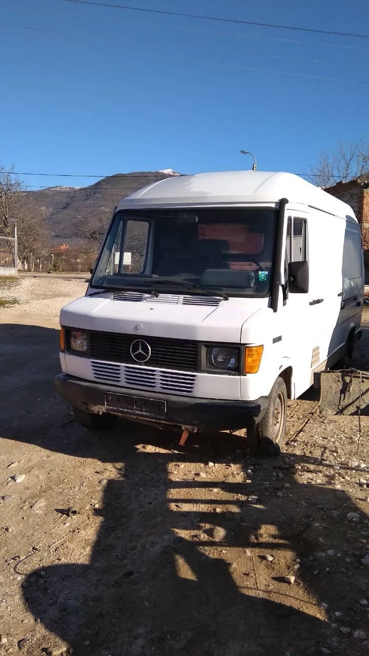 Mercedes-Benz 310 310 и 210 на части, снимка 12 - Бусове и автобуси - 31242357