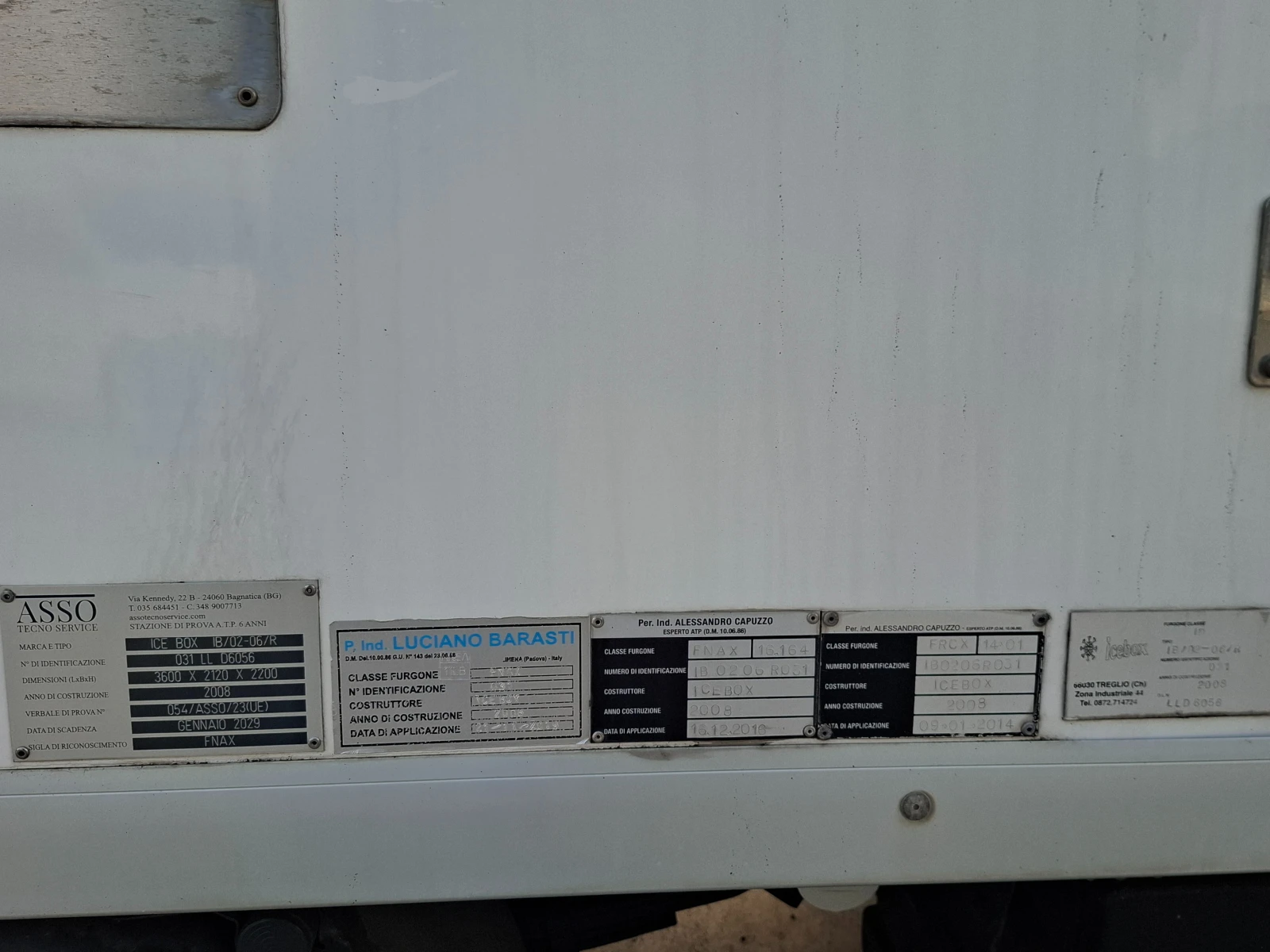 Iveco 35c18 35C18/3.0/До3.5т/Климатик/220V, снимка 12 - Бусове и автобуси - 54773753