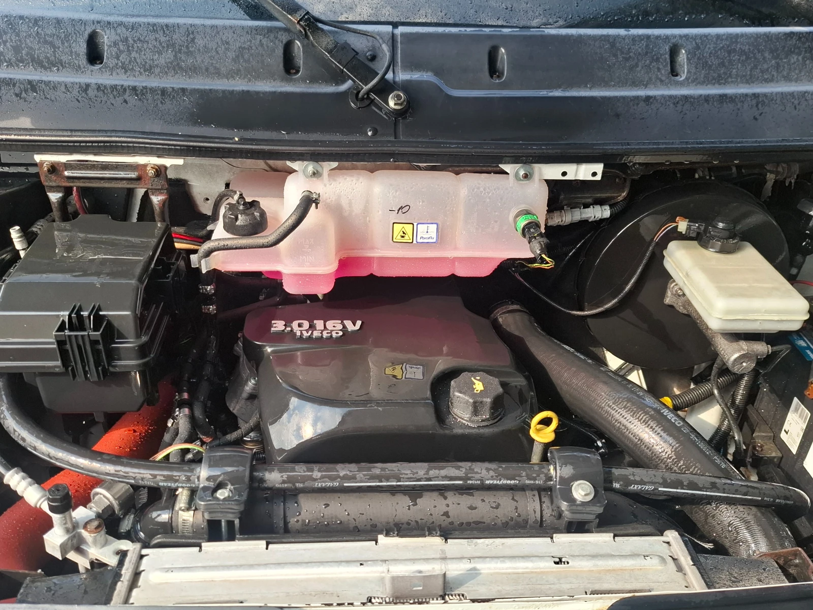 Iveco 35c18 35C18/3.0/До3.5т/Климатик/220V, снимка 16 - Бусове и автобуси - 54773753