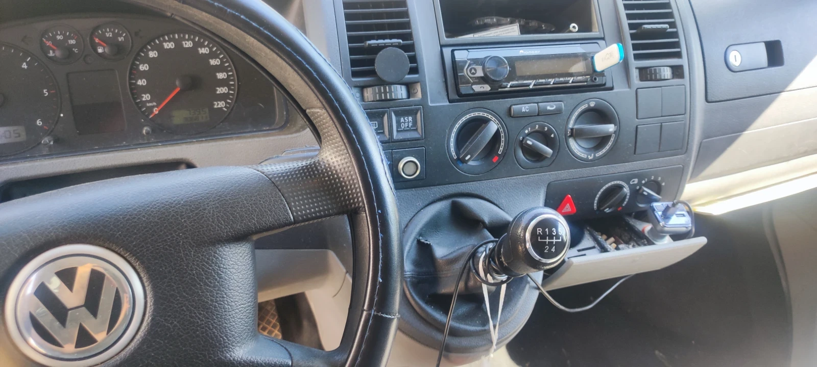 VW Transporter T5, снимка 10 - Бусове и автобуси - 55052116