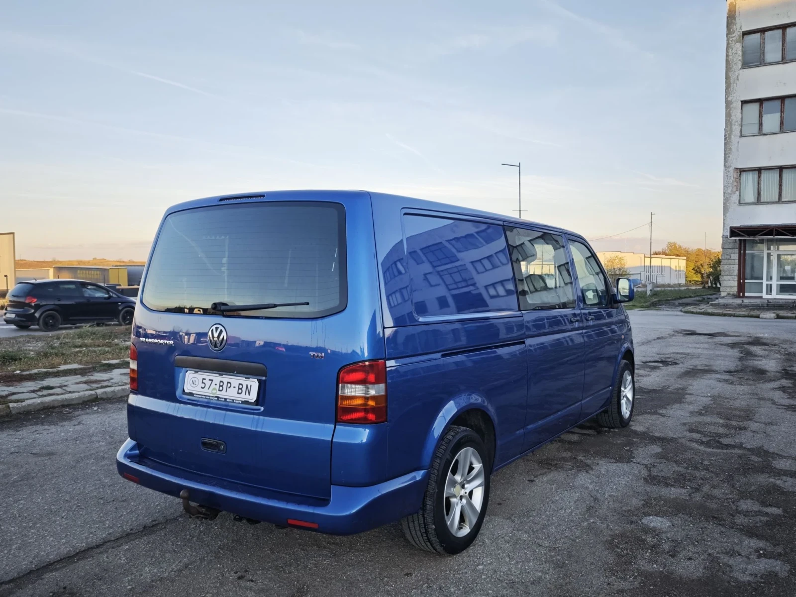 VW T5 2.5 184hp, снимка 5 - Бусове и автобуси - 56643862