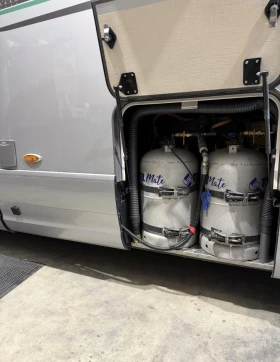 Кемпер HYMER / ERIBA BML-I 780, снимка 16