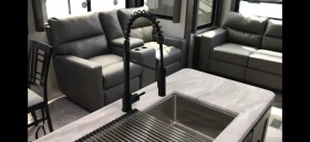 Каравана Други Wildwood Grand Lodge, снимка 17