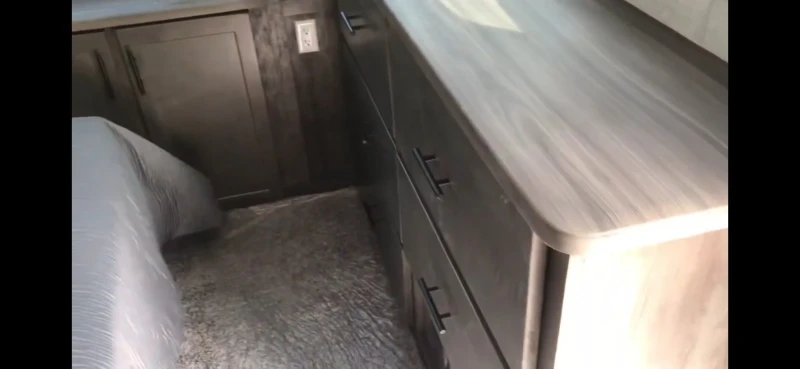 Каравана Други Wildwood Grand Lodge, снимка 8 - Каравани и кемпери - 52633422