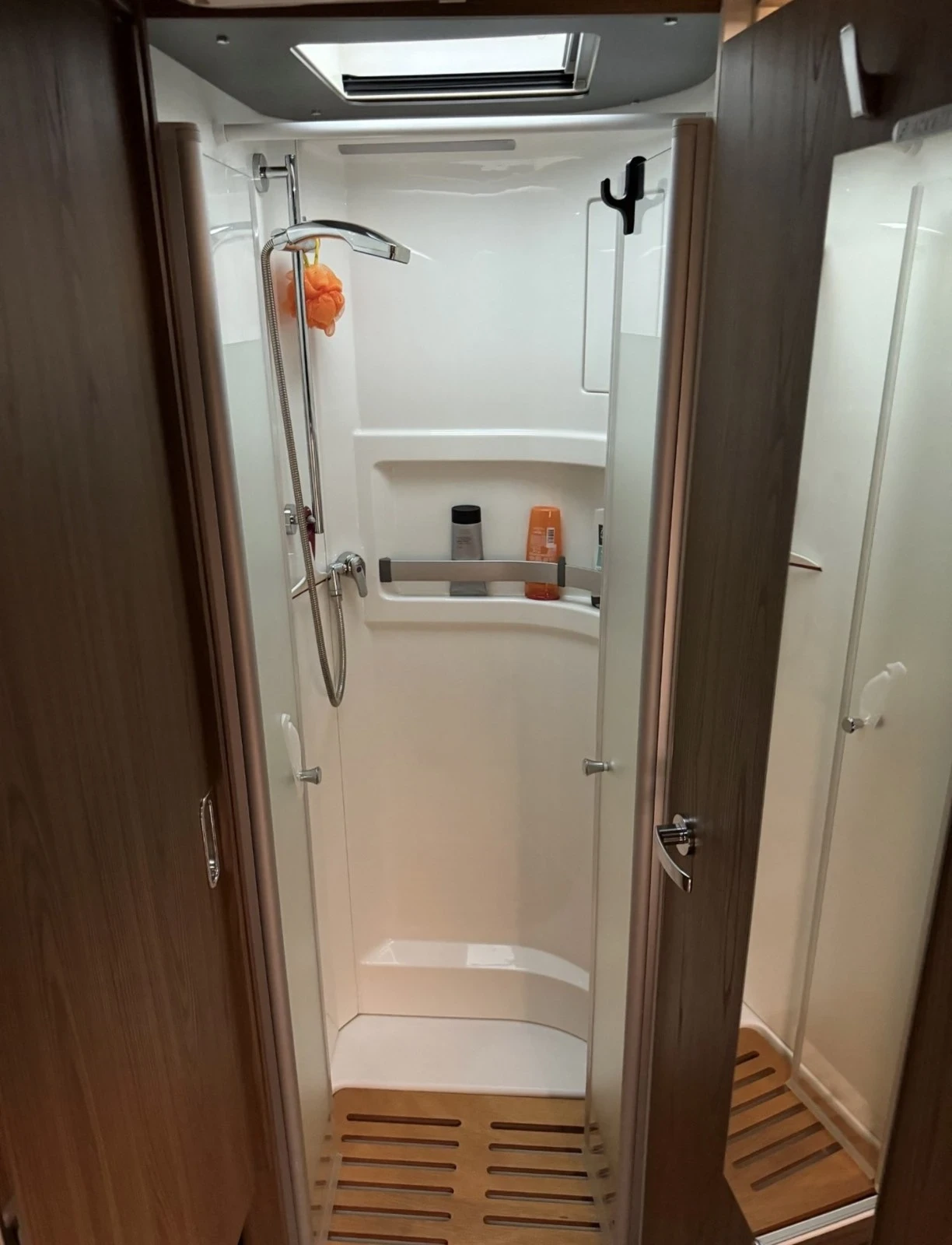 Кемпер HYMER / ERIBA BML-I 780, снимка 11 - Каравани и кемпери - 54326021