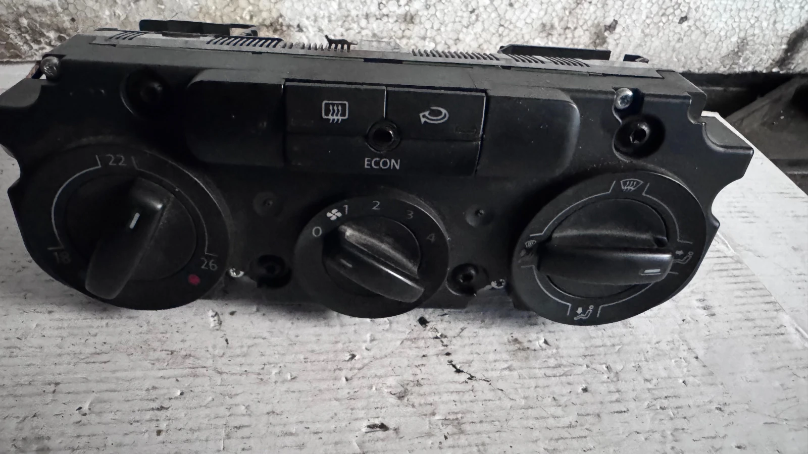   /  /  a VW Touran - 53701/1CF  / 747309-00 | Mobile.bg   1