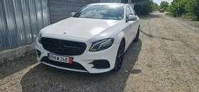 ������ Mercedes-Benz E 220