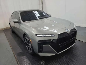 BMW i7 XDRIVE60* АМБИЕНТ * SWAROWSKI* HEADUP* 360, снимка 2 - Автомобили и джипове - 53648245
