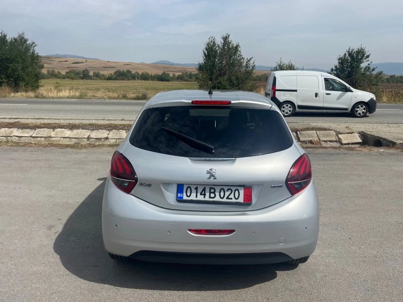 Peugeot 208 1.6 HDI STULE Разпродажба, снимка 5 - Автомобили и джипове - 46355221