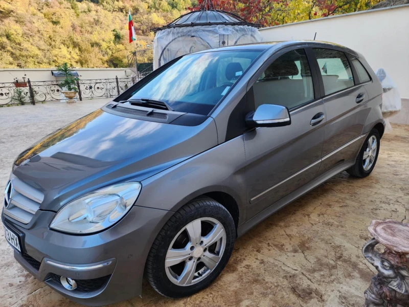 Mercedes-Benz B 180 КАПАРИРАН, снимка 5 - Автомобили и джипове - 47767035