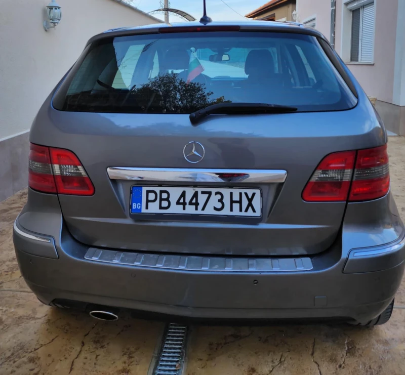 Mercedes-Benz B 180 КАПАРИРАН, снимка 2 - Автомобили и джипове - 47767035