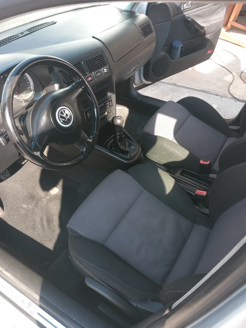 VW Golf, снимка 17 - Автомобили и джипове - 49246367